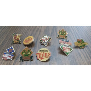 Minnesota Twins Pinback Pins Lot Of 9